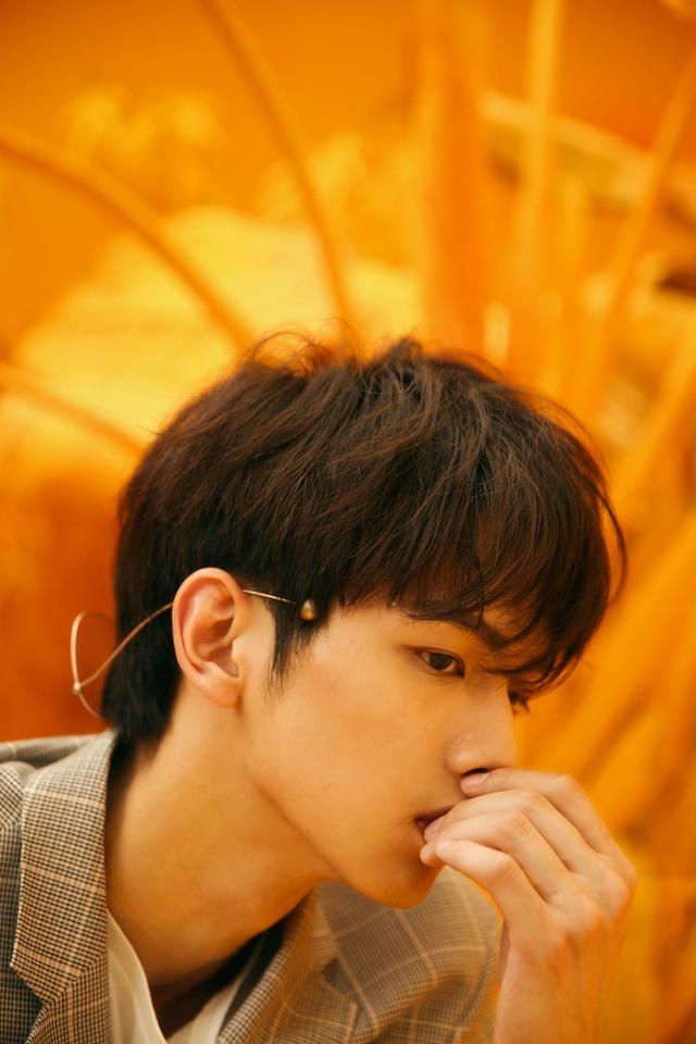 泰洋川禾官宣新人 睿智少年叶盛佳忧郁与帅气并存