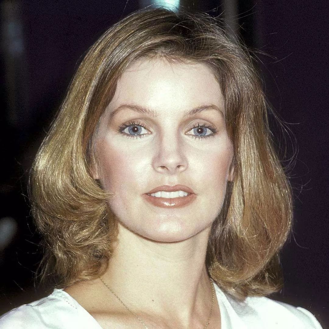 私荐||身为猫王的女儿,一生会过成怎样?_丽莎