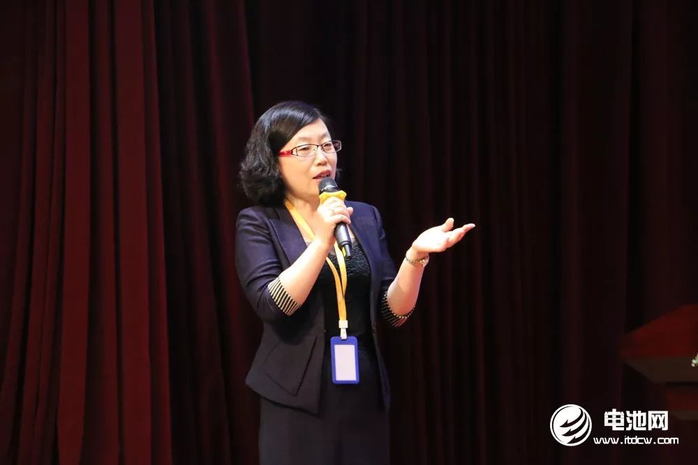 专稿│电动汽车发展呼唤叠时代提高效率是普及关键
