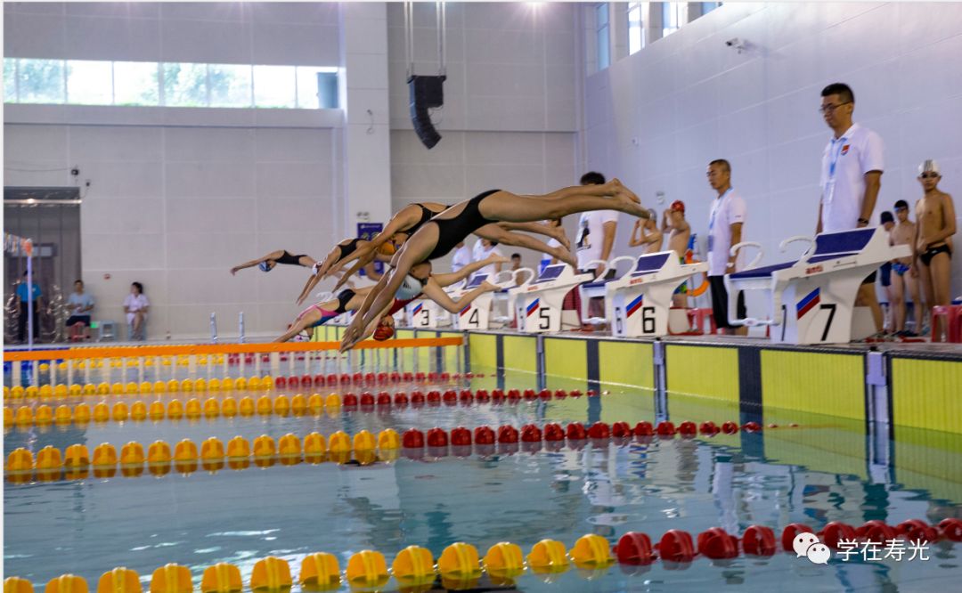 潍坊市中小学生体育联赛游泳比赛共有来自10个县市区43所学校的376名