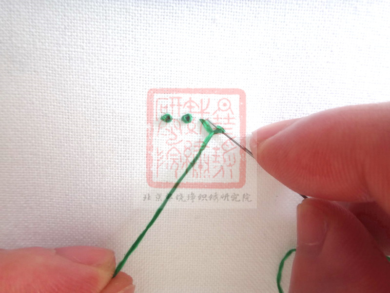 粒粒饱满见功夫,服饰常用针法——中国刺绣针法之打籽绣