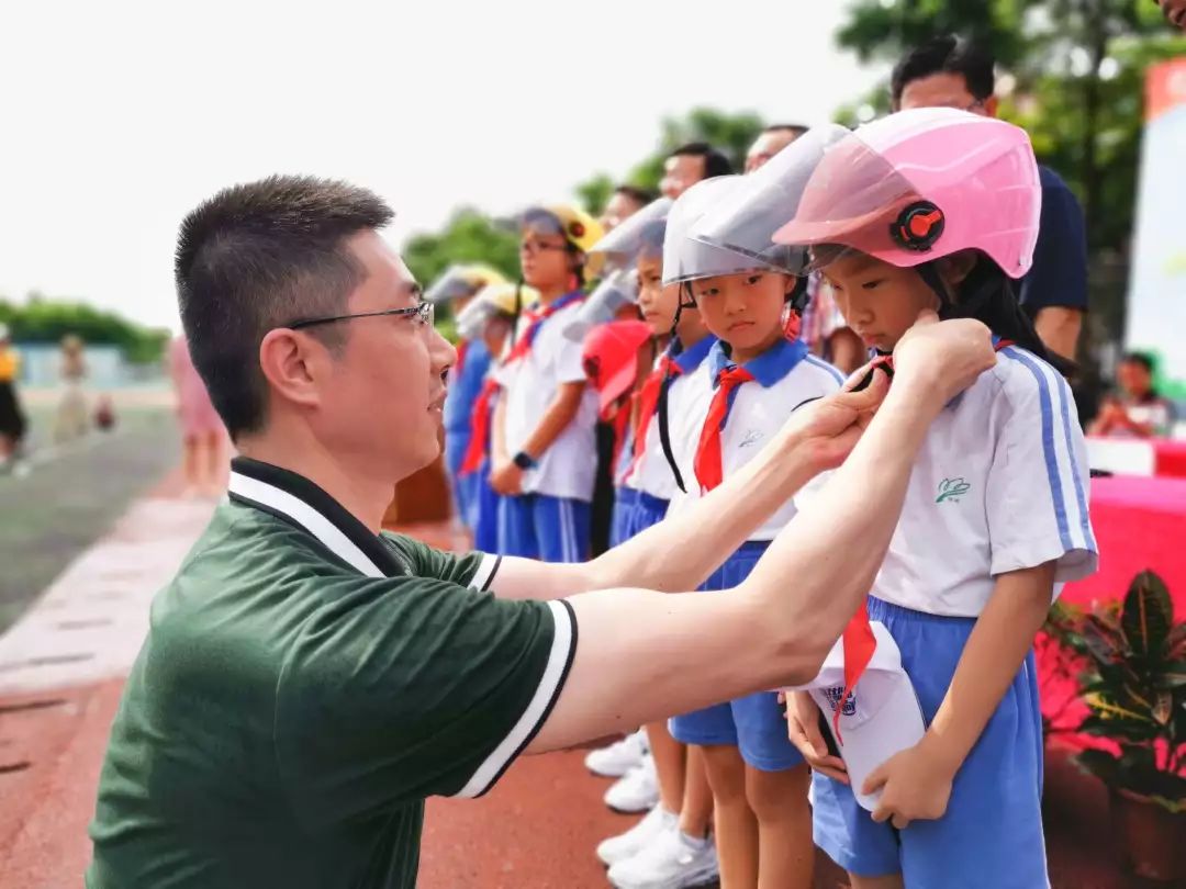 校園安全珍愛生命認識盲區遠離危險庚子首義中山紀念學校舉辦貨櫃車進