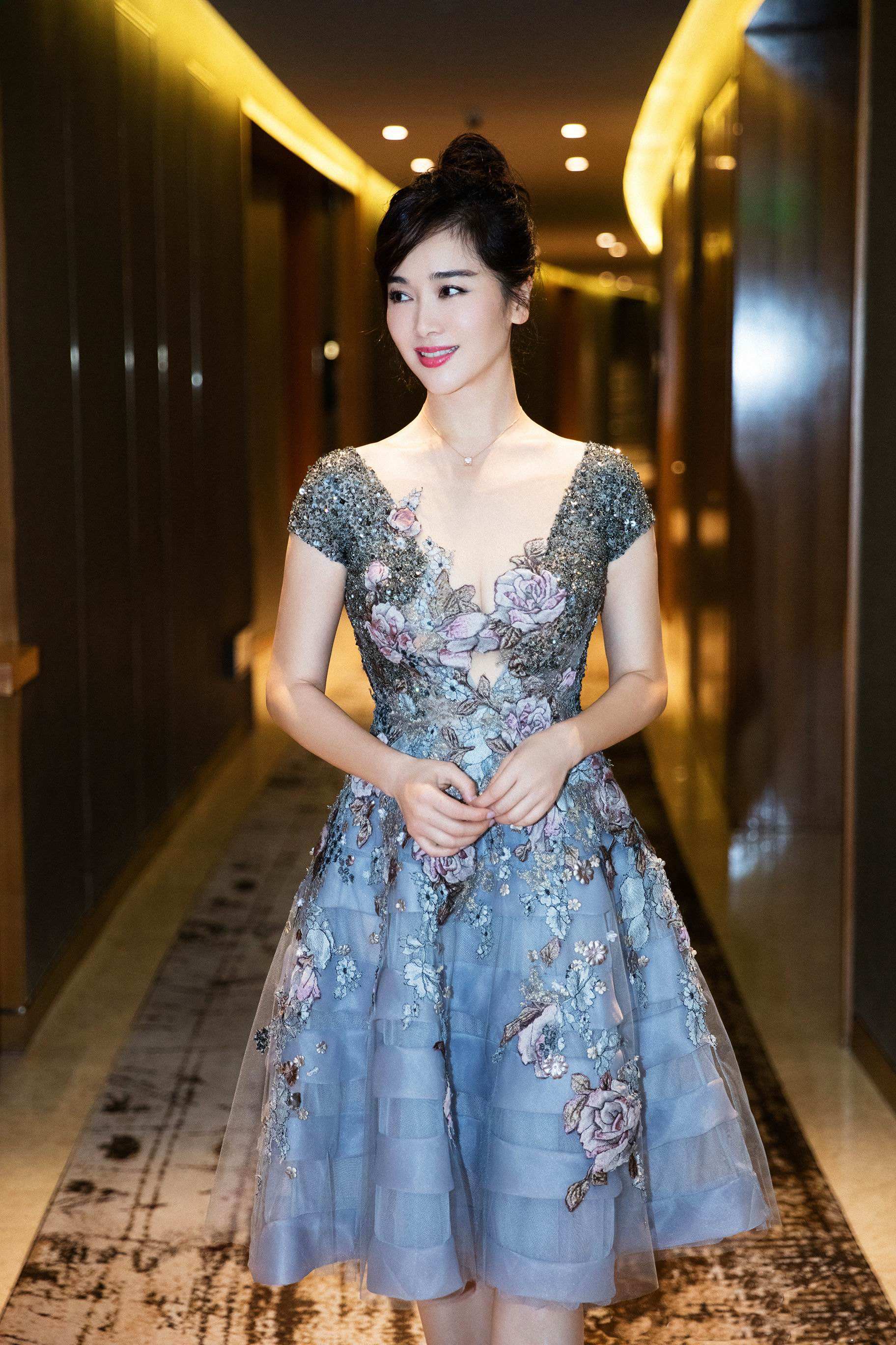 曾与陈道明孙红雷传绯闻最终嫁入豪门的女人如今怎么样了