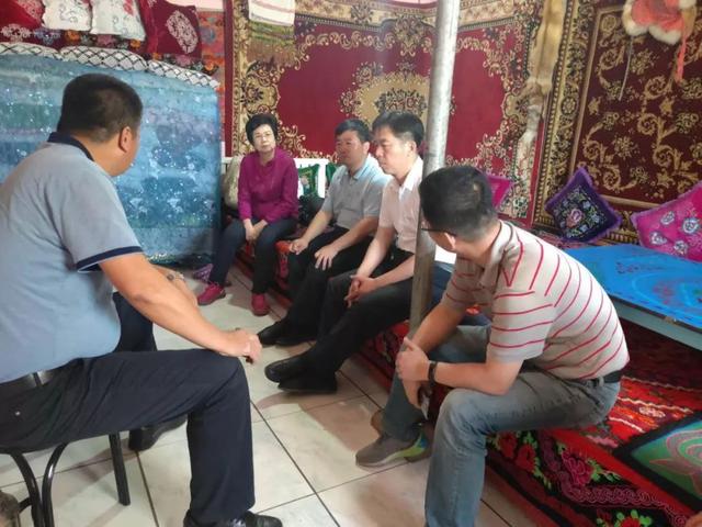 州人大常委会党组书记石彦玲赴玛纳斯县调研指导
