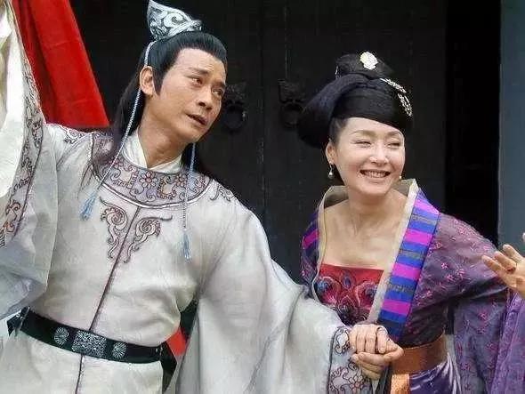 一代宰相怕老婆,因此造出了一个女人常用的词语,现在还在用