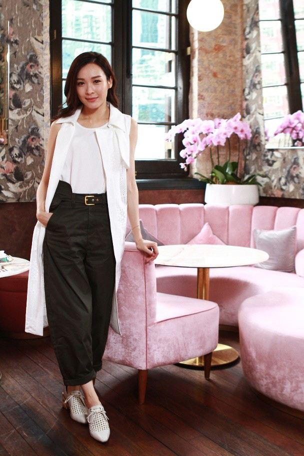 李佳芯自曝:花积蓄养家,曾经十一块钱都要借