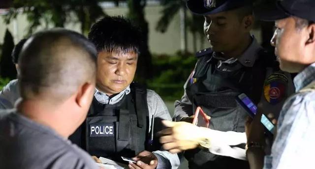 缅甸边境又有金店被抢,警方紧急封锁道路检查