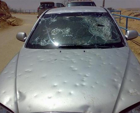 车子被冰雹砸了,车身凹坑不用愁