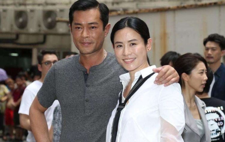同是48岁的古天乐和宣萱为何不能从银幕情侣走进婚姻殿堂