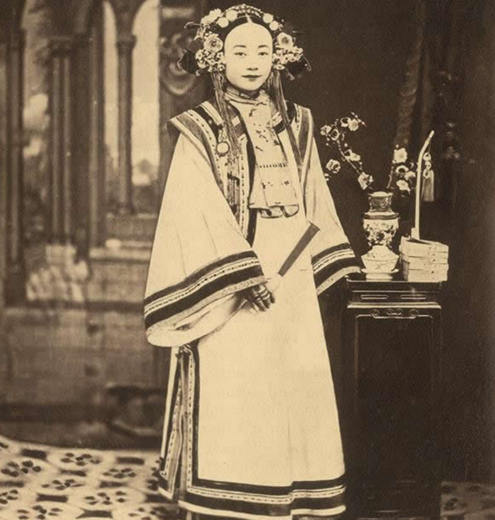 清朝民间女子服饰图片图片