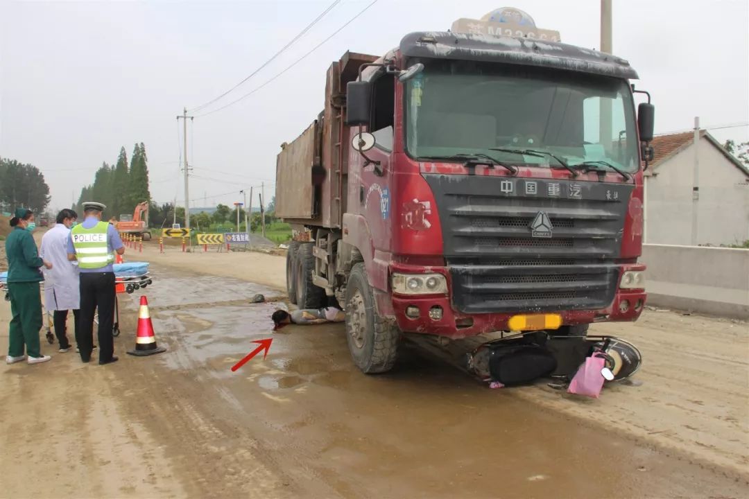 警惕!姜堰一渣土車司機