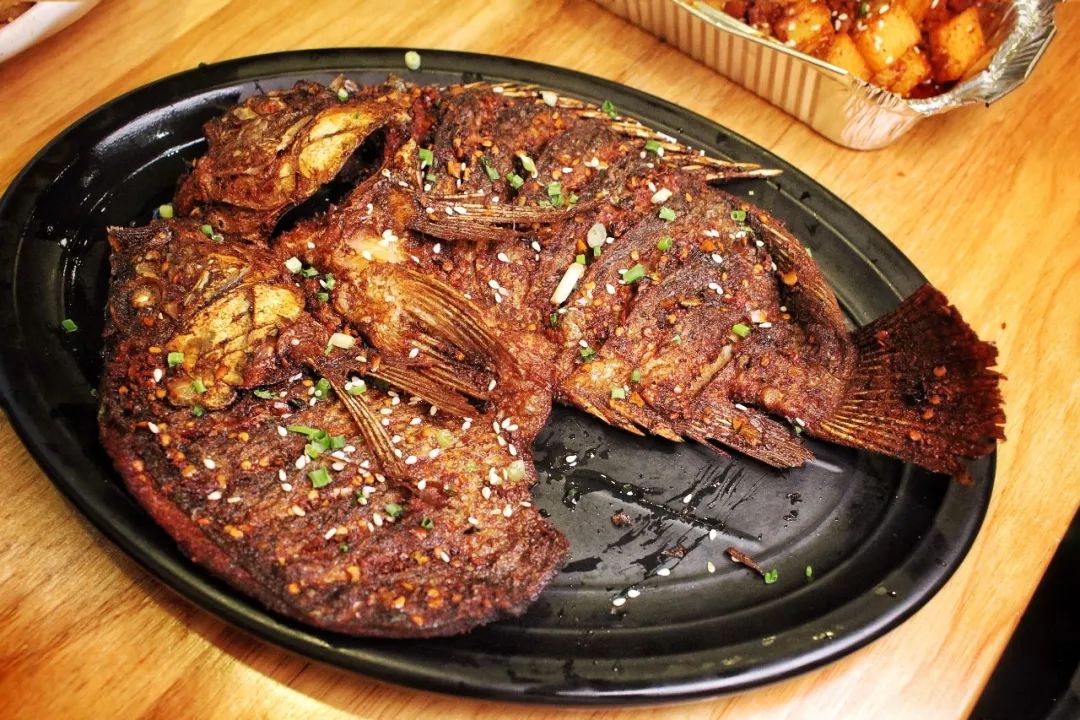 食迹香烤罗非鱼