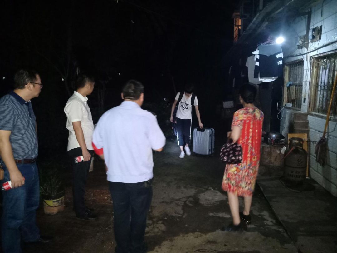望城坡街道下午,副区长张永久,观沙岭街道工委书记李江,办事处主任邹