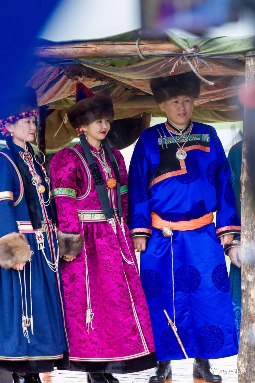 呼伦贝尔草原婚礼记 | 你嘴角上扬的弧度就是最好的嫁妆(布里亚特婚礼