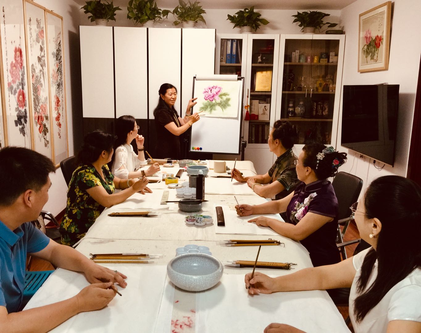 国画手绘艺术导师培训班启动(视频)