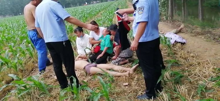 据了解,附近的5名青少年在河边玩耍,其中2名不慎落水溺亡,2名溺水者均