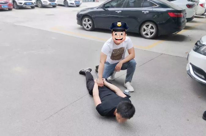 民警朋友圈刷出盗贼20分钟抓获归案