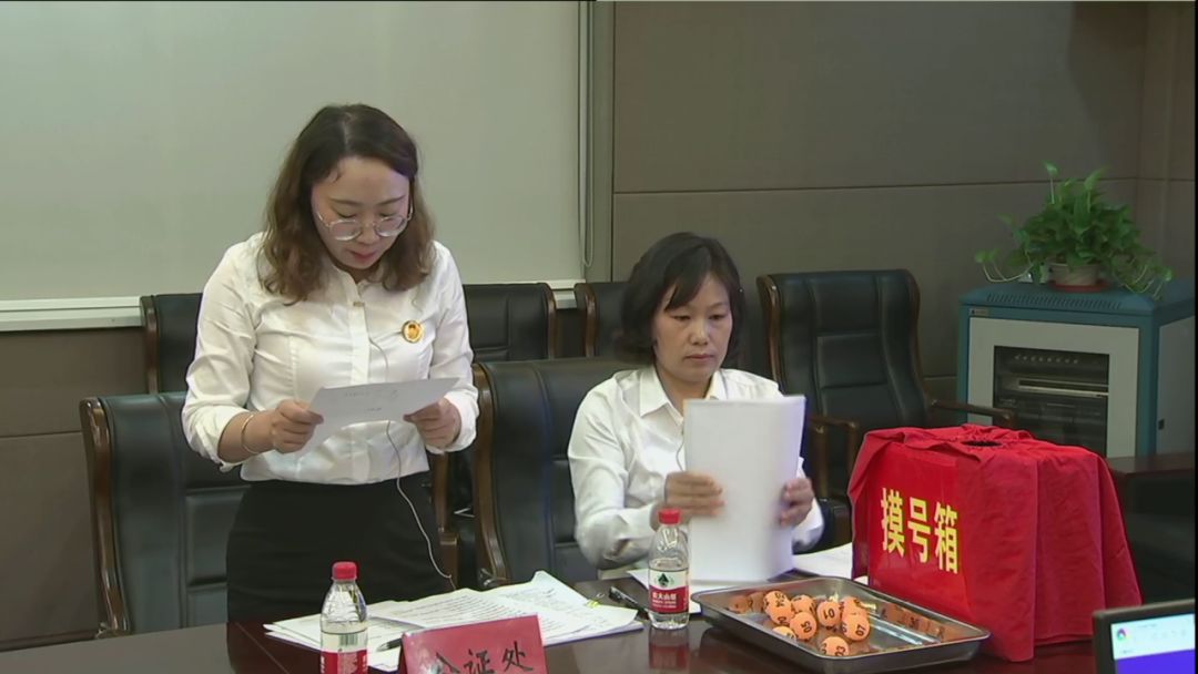 下午姜堰区励才实验学校七年级招生电脑派位紧张进行派位结果看这里