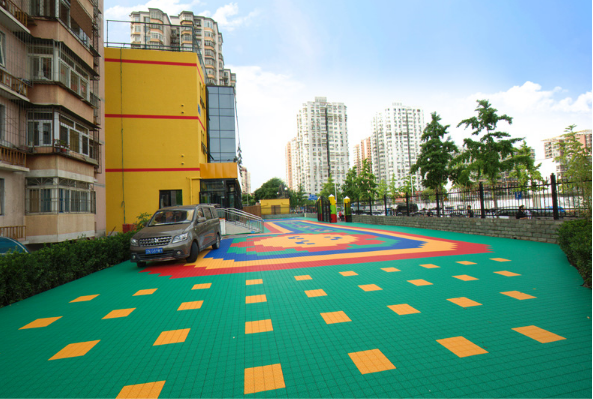 幼儿园悬浮地板,幼教场所室外铺装首选地面材料!