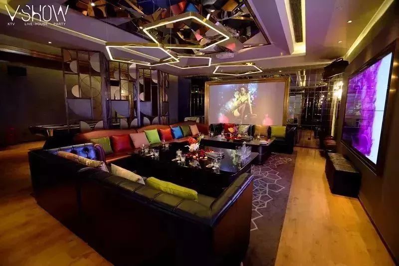 悦惠贵宾专享魔都顶级ktv场所vshow赠送小食拼盘水果披萨
