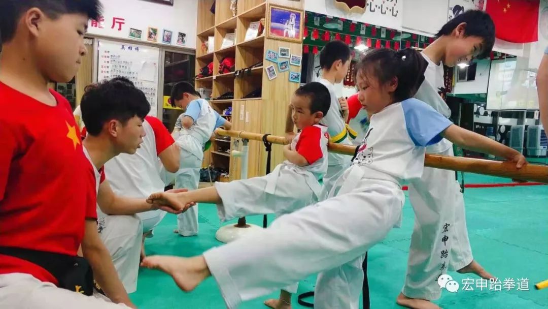 跆拳道 | 是孩子成长的一门"必修课"!_训练