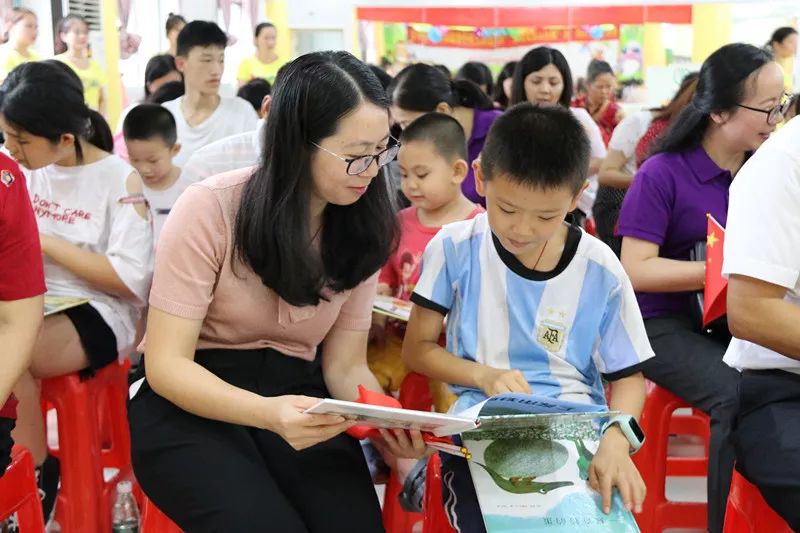 桥头镇开展2019年爱心父母大联盟之亲子阅读故事分享会活动