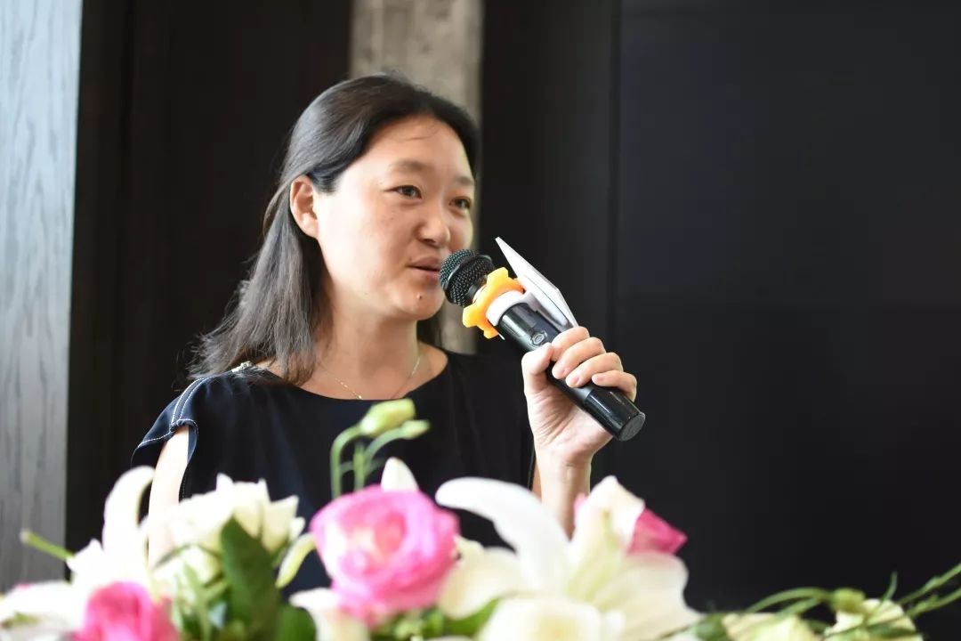 全国首届儿童阅读与思维发展高峰论坛圆满结束_刘教授