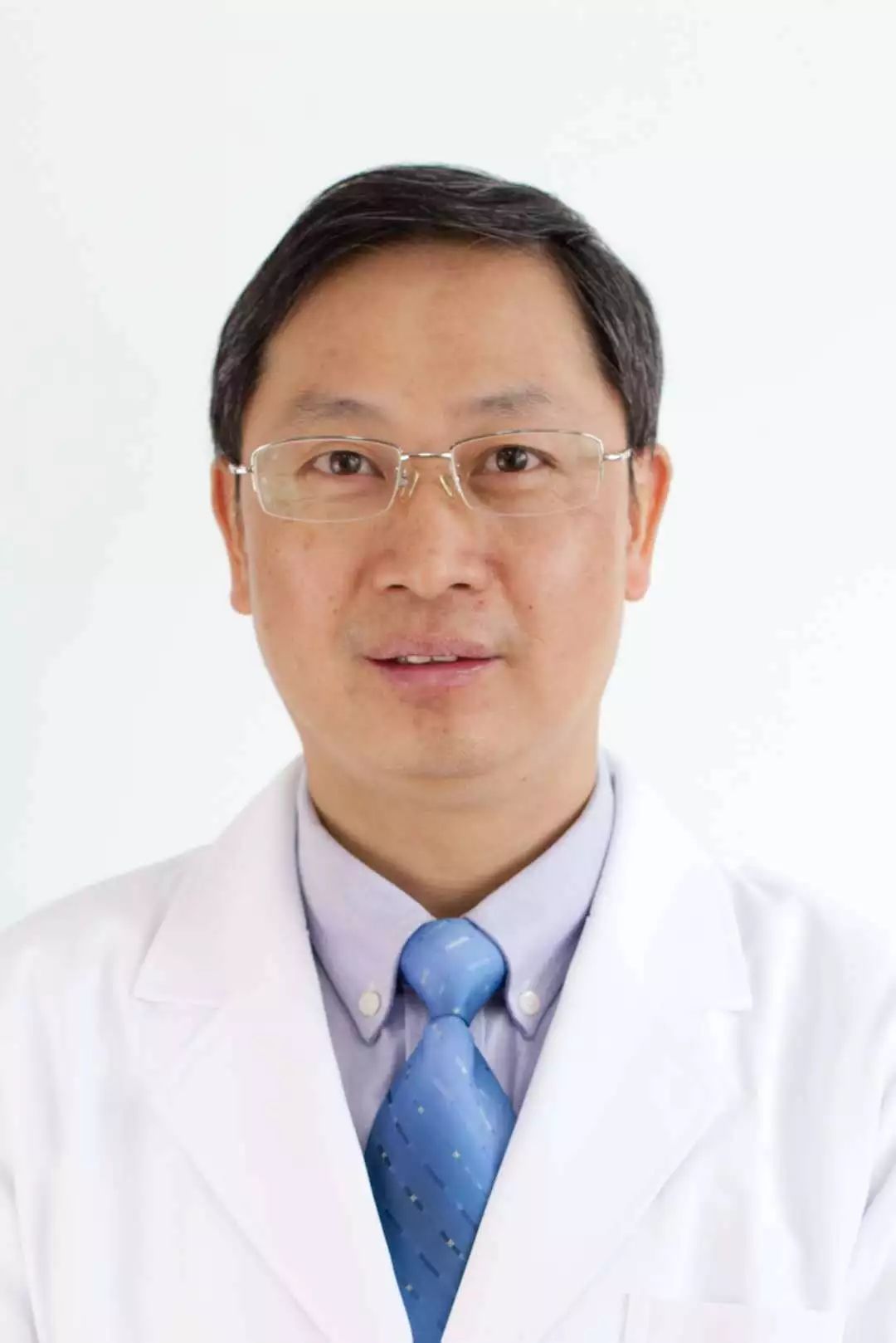 周访华副主任中医师治疗各种骨伤疾病25年.