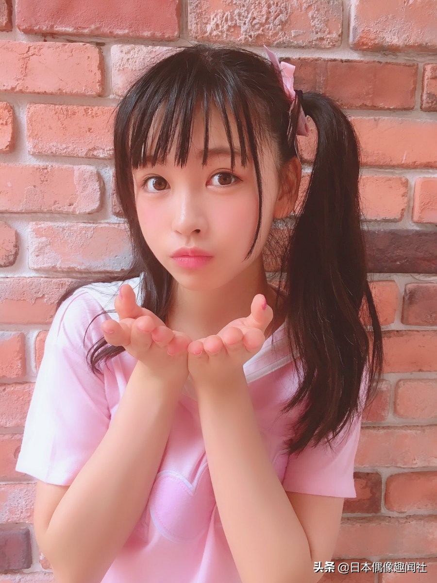 日本偶像团体pixmix双马尾担当,笑容甜甜蜜蜜,卡哇伊呐