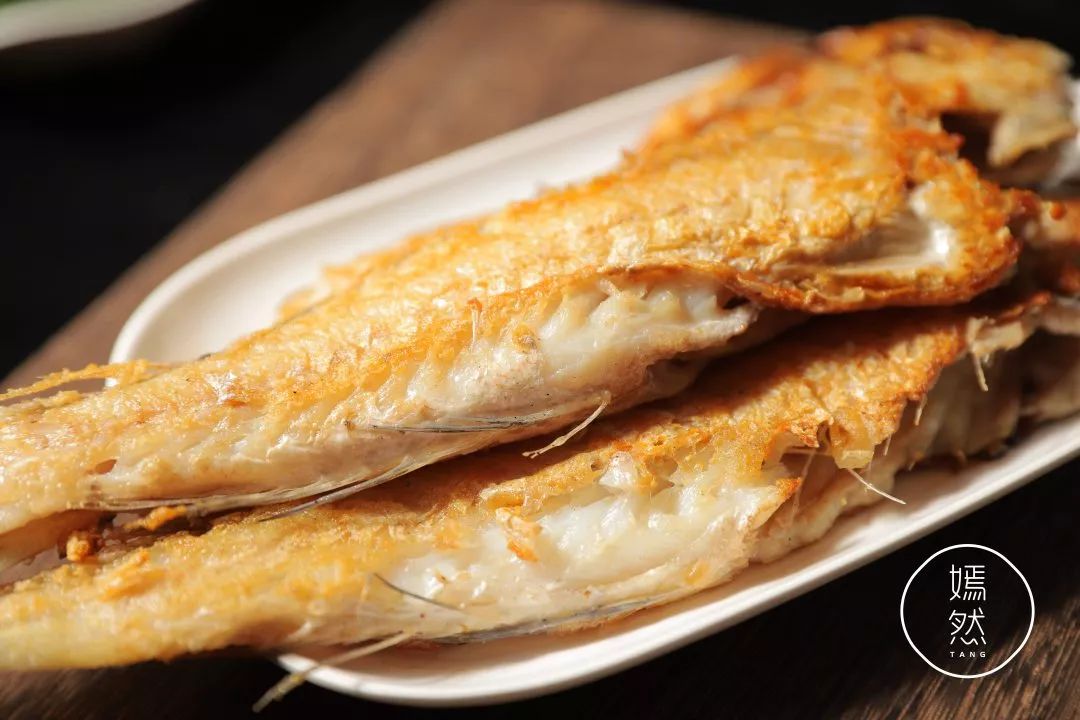 鱼肉却保持着软嫩鲜甜鲜虾布拉肠将米浆倒在棉布上蒸熟后铺在刷有花生