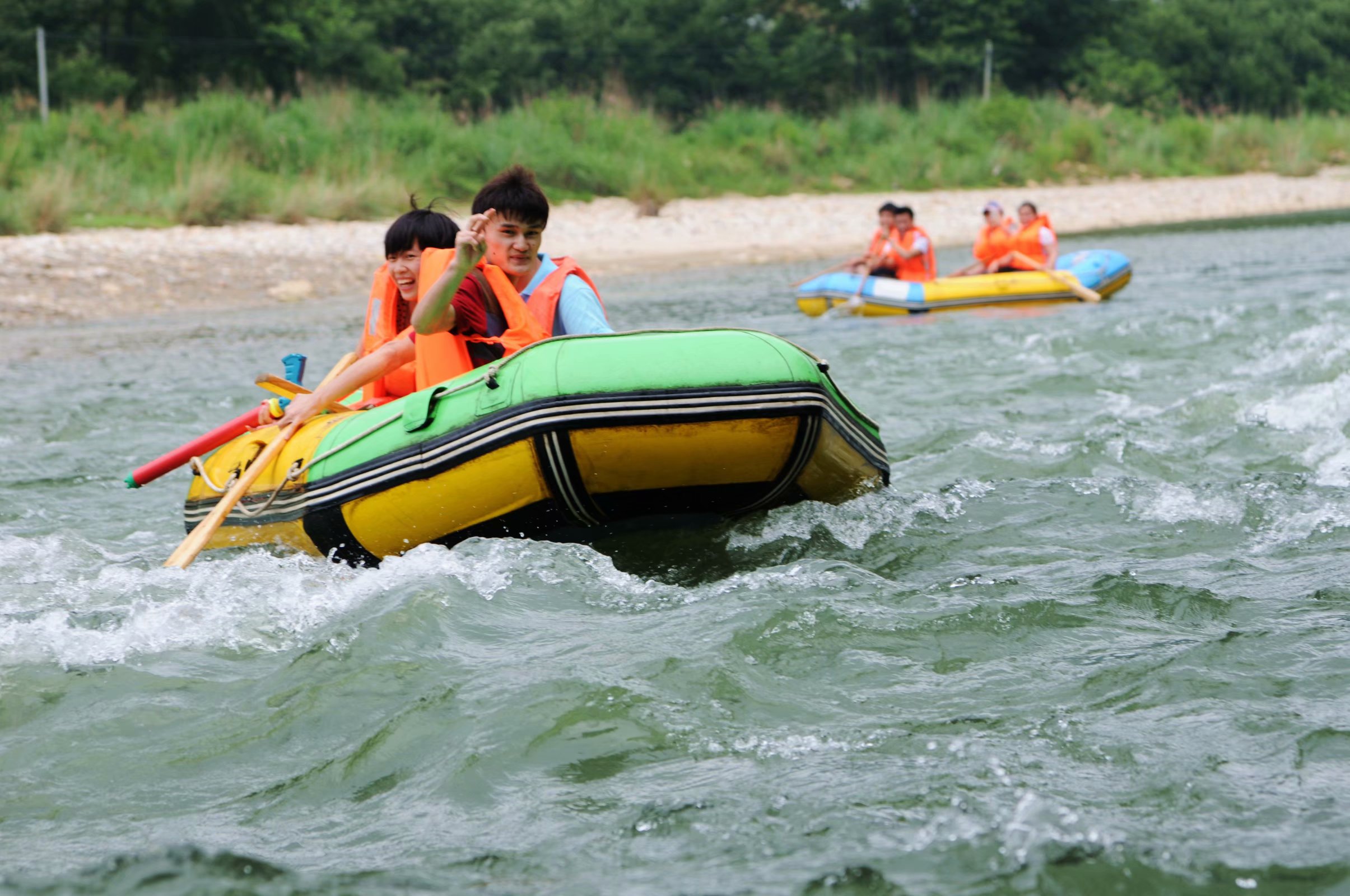 炎炎夏日,唯有漂流才能清爽_白马潭