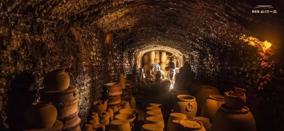 守望山河龙窑之火千年不息匠心传承文化精粹