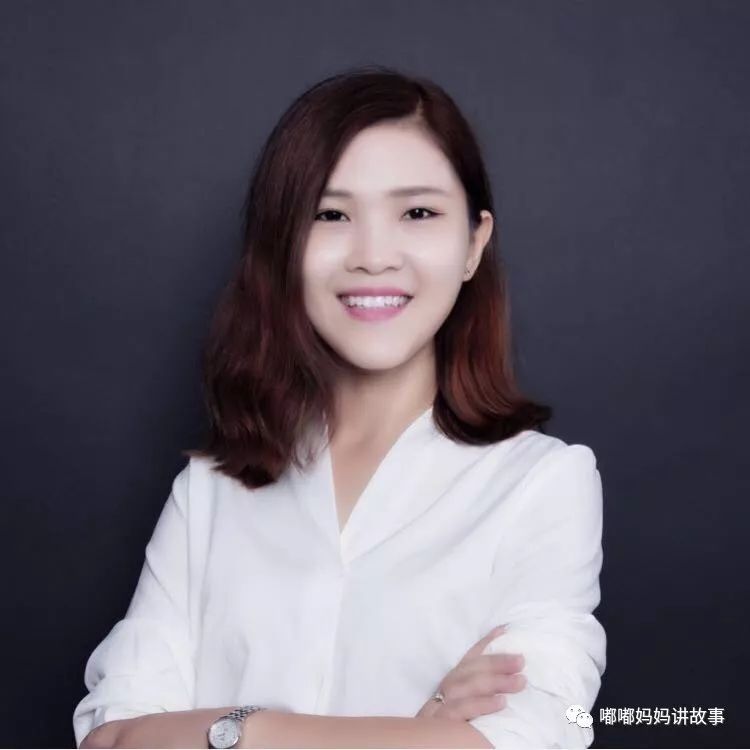 指导老师-李娟李娟,女,国家普通话等级一级甲等,持有国家广电总局主持