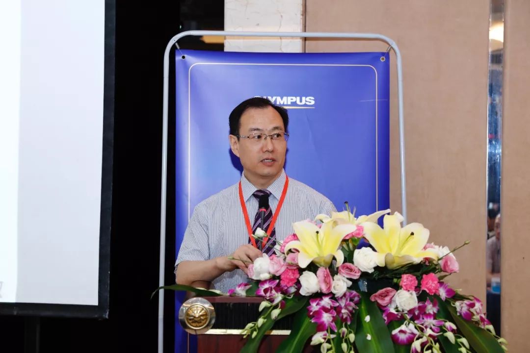 山西医科大学第一医院的王东文教授结合自身经验做了《膀胱软镜及nbi