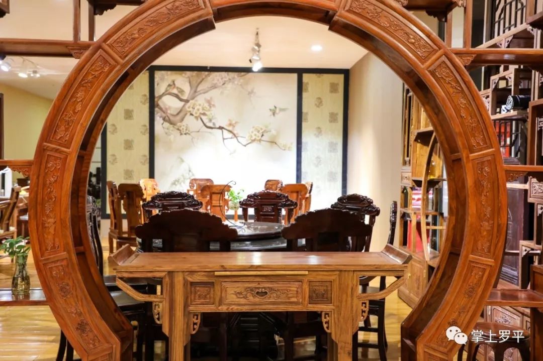 精致生活从一款好窗帘开始地址:罗平县嘉禧建材城b6-9-10-15-16电话