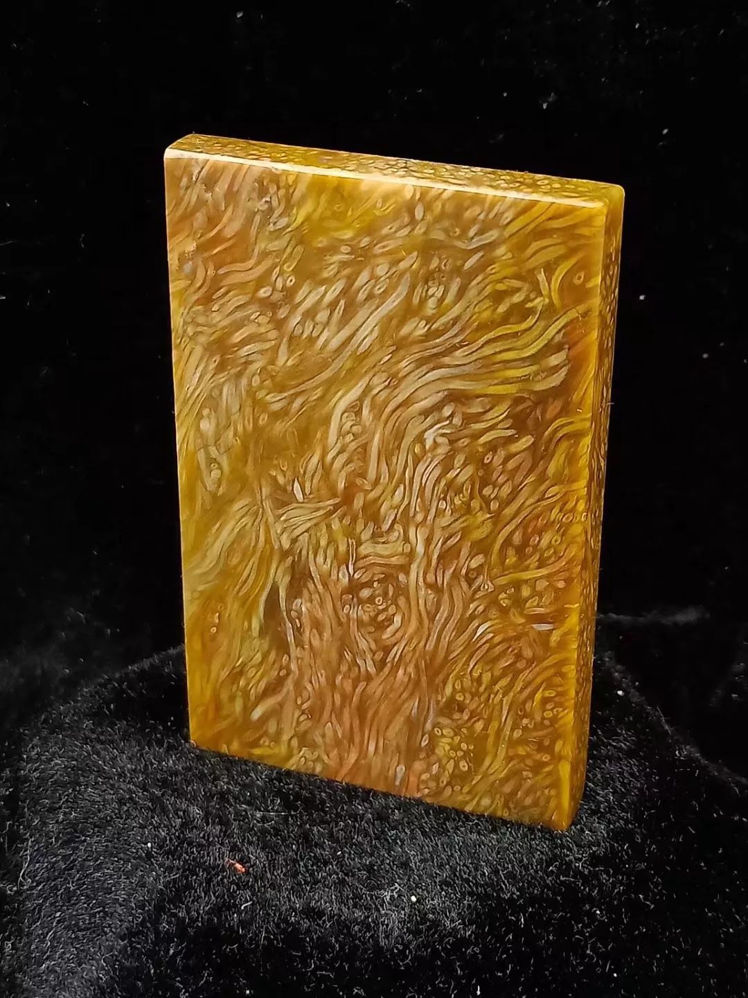 黑龙江桫椤玉――中国玉石市场的一匹黑马