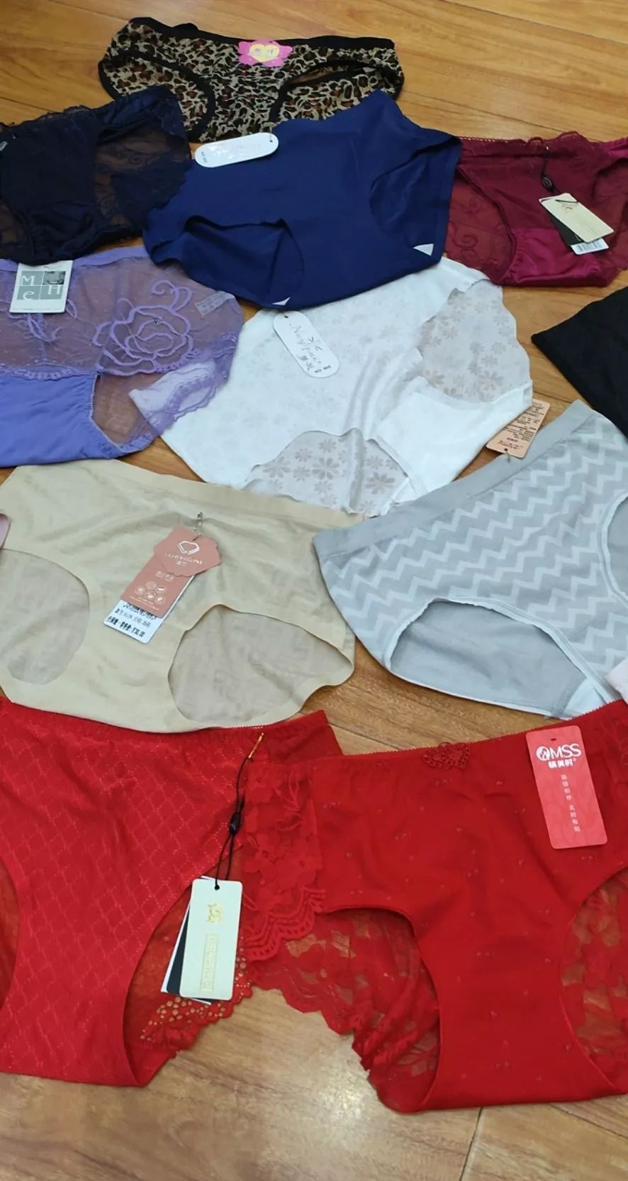 体雕内衣品牌