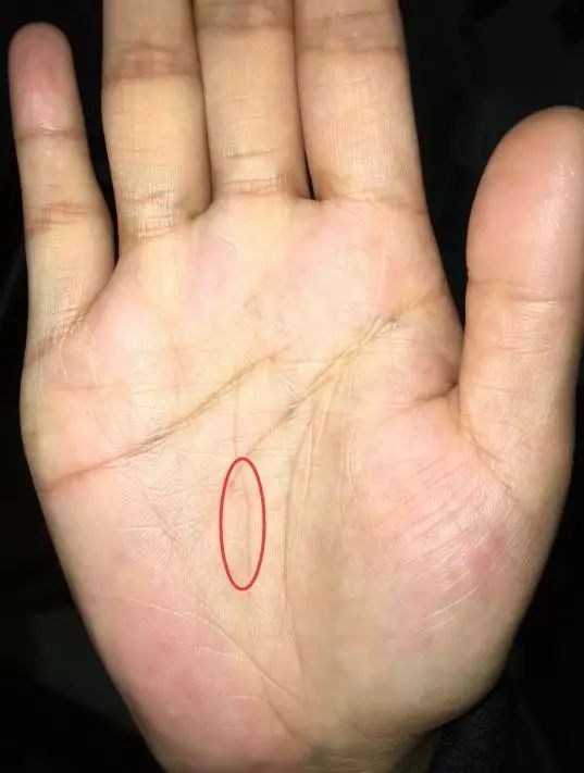 手相有此掌纹大富大贵衣食无忧横财大发的命