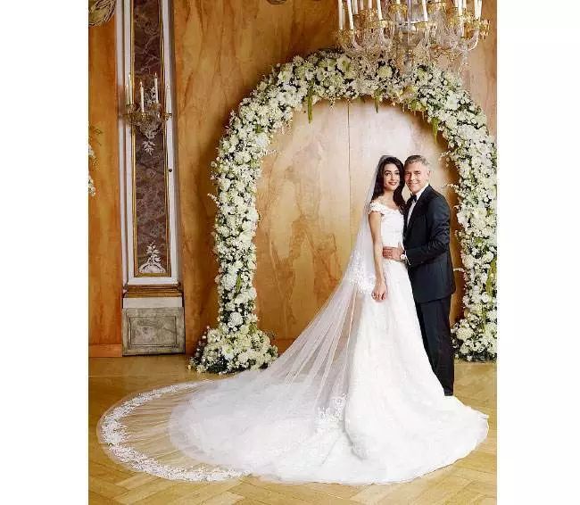 学穿搭律政俏佳人amalclooney乔治克鲁尼心甘情愿被她征服