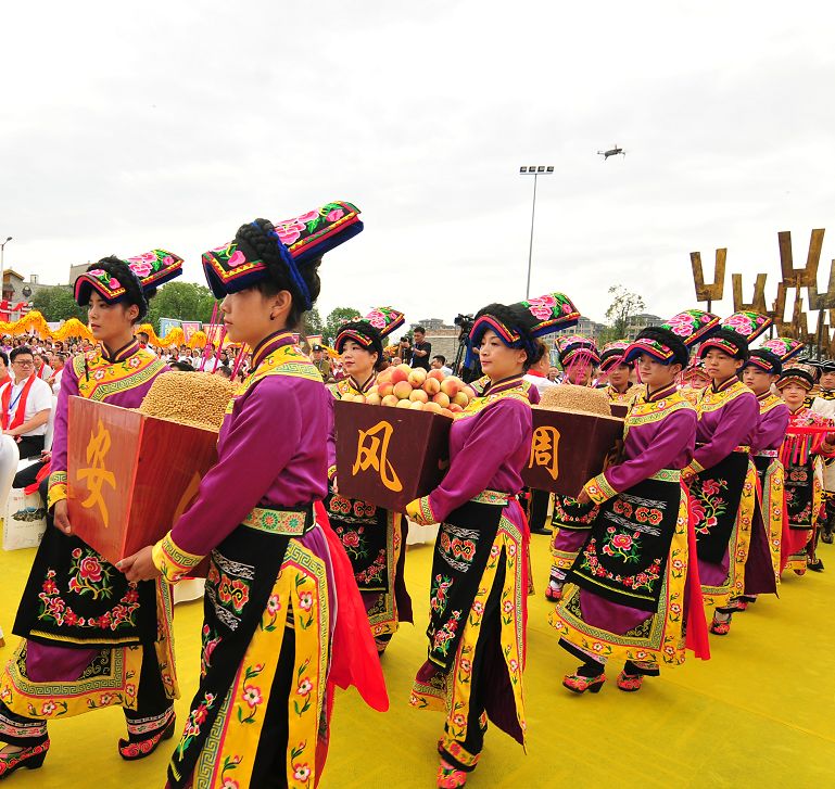 暨2019(己亥)年大禹诞辰祭祀典礼 在北川羌族自治县永昌镇禹王广场