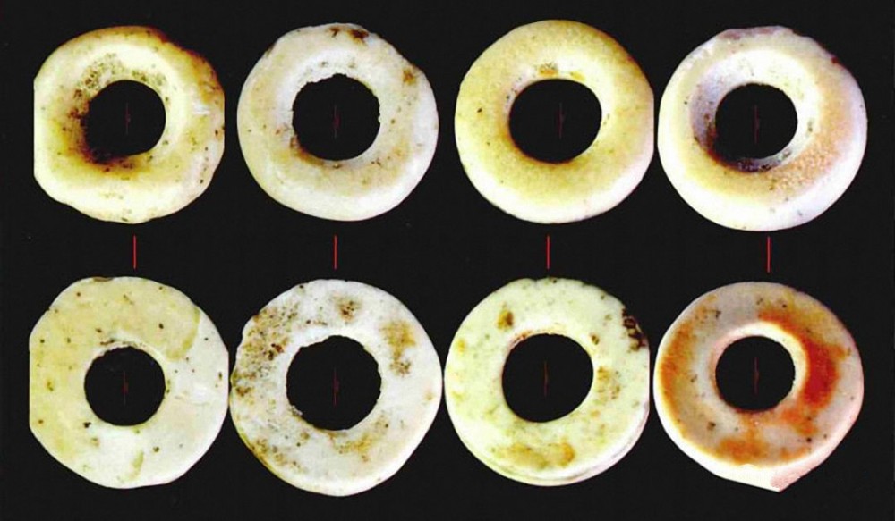 水洞沟遗址八号出土的鸵鸟蛋皮串珠
