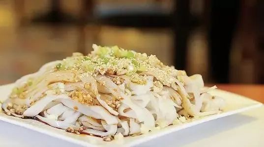 茂名五星希尔顿酒店1大1小双人自助餐 阳西维纳斯酒店空中冰泉水世界