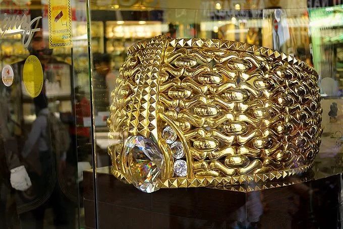 迪拜王妃即使被枪决分尸也要携26亿出逃这里是男人的天堂女人的地狱