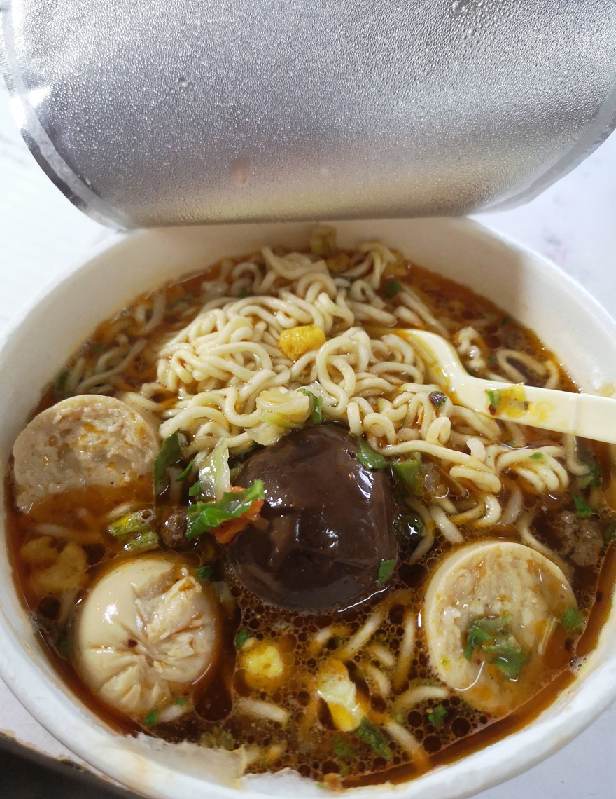 亲爱的热爱的佟年vs网友的泡面套餐谁的更豪华更有食欲