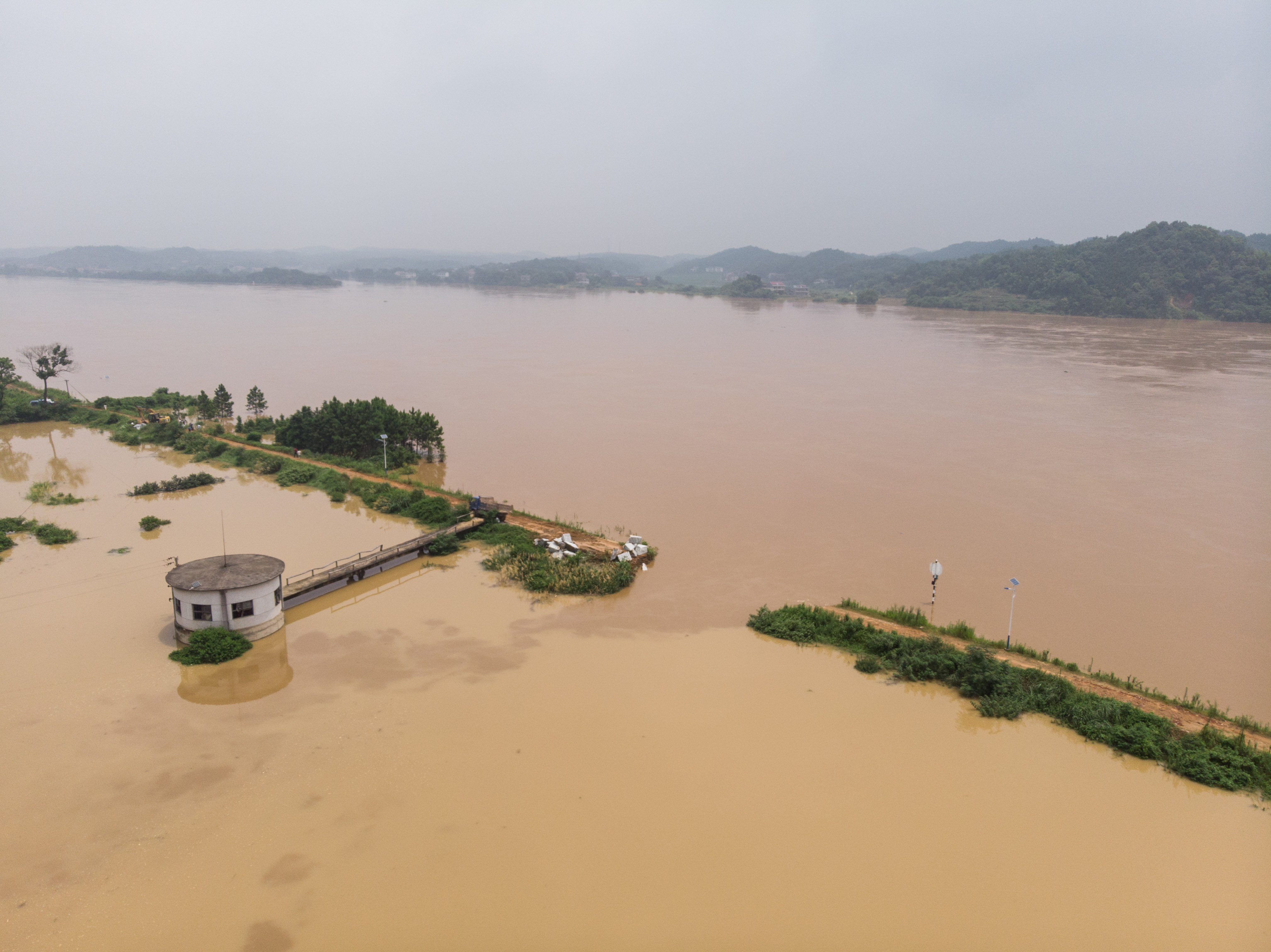 郑州黄河决堤图片