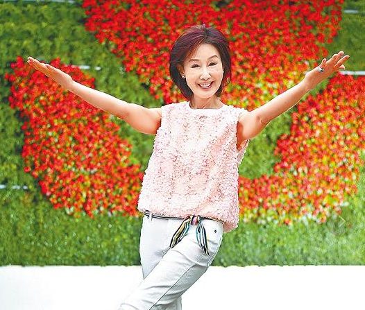 原创夏光莉34岁演16岁少女,走红后为爱息影开火锅店,61岁打算复出