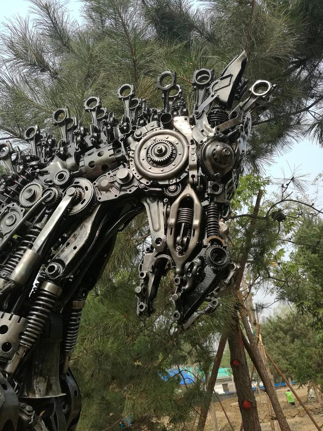 机械装置雕塑---机械马
