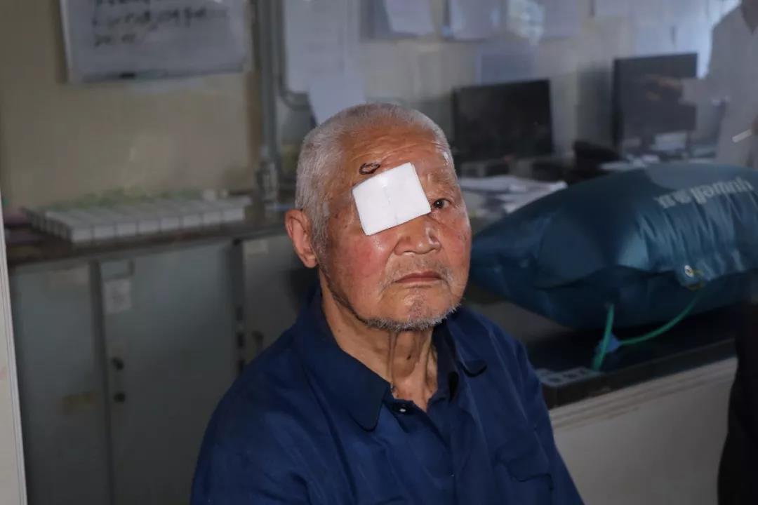 宁德眼科医院百岁老人白内障复明手术再添成功案例67