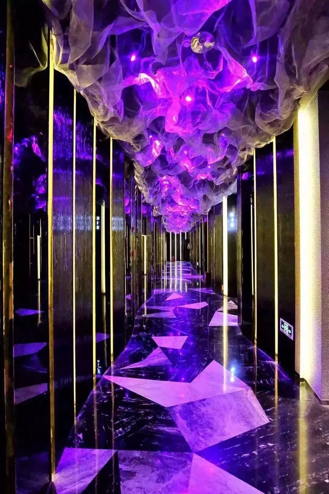 悦惠贵宾专享魔都顶级ktv场所vshow赠送小食拼盘水果披萨