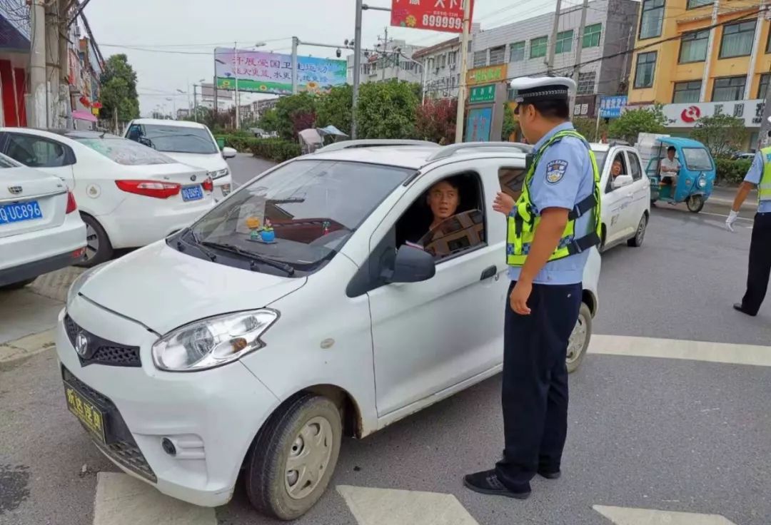 家有電動車的注意駐馬店這裡在嚴查無牌無證新能源汽車違法上路